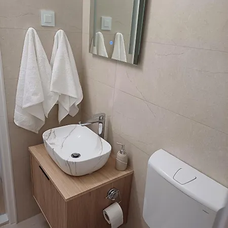 Guest house Kvestic 3*