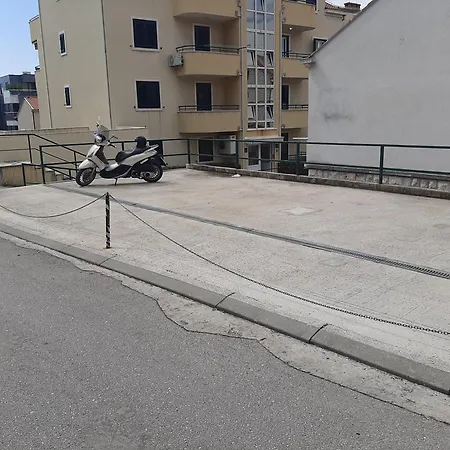 Vendégház Kvestic