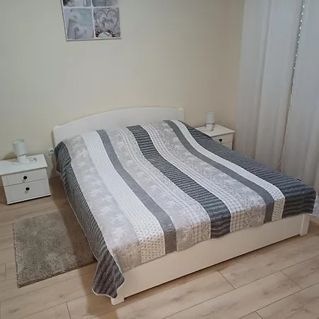 Kvestic Πανσιόν Ντουμπρόβνικ