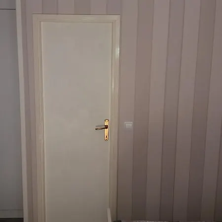 Πανσιόν Kvestic 3*