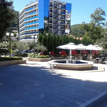 Πανσιόν Kvestic Ντουμπρόβνικ